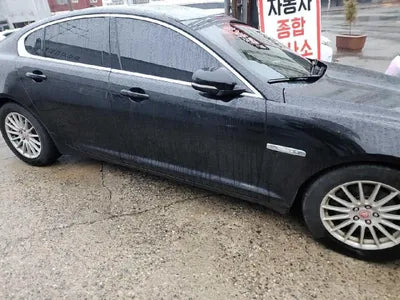 2015 Jaguar XF VIN: