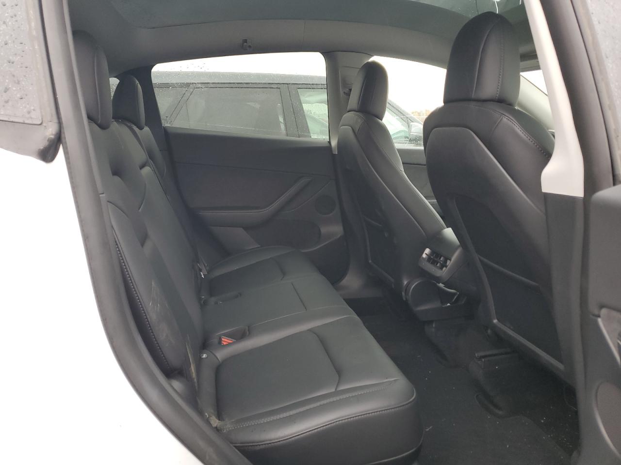 2022 TESLA MODEL Y  VIN:7SAYGDEE9NF430275