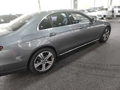 2018 Mercedes-Benz E 220 VIN: