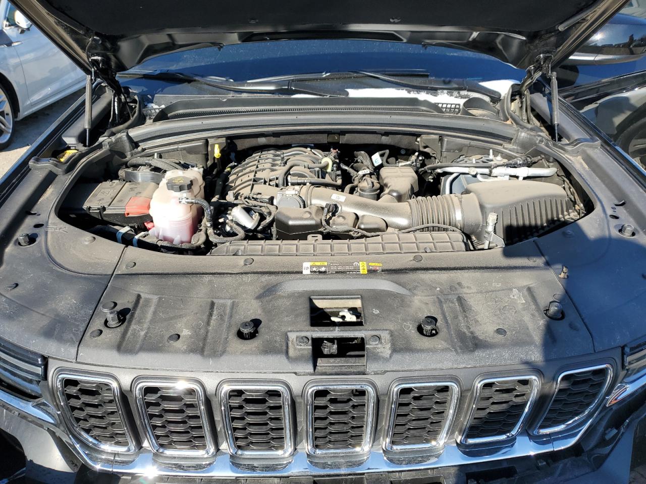 2024 JEEP GRAND CHEROKEE LAREDO VIN:1C4RJHAG2R8528202