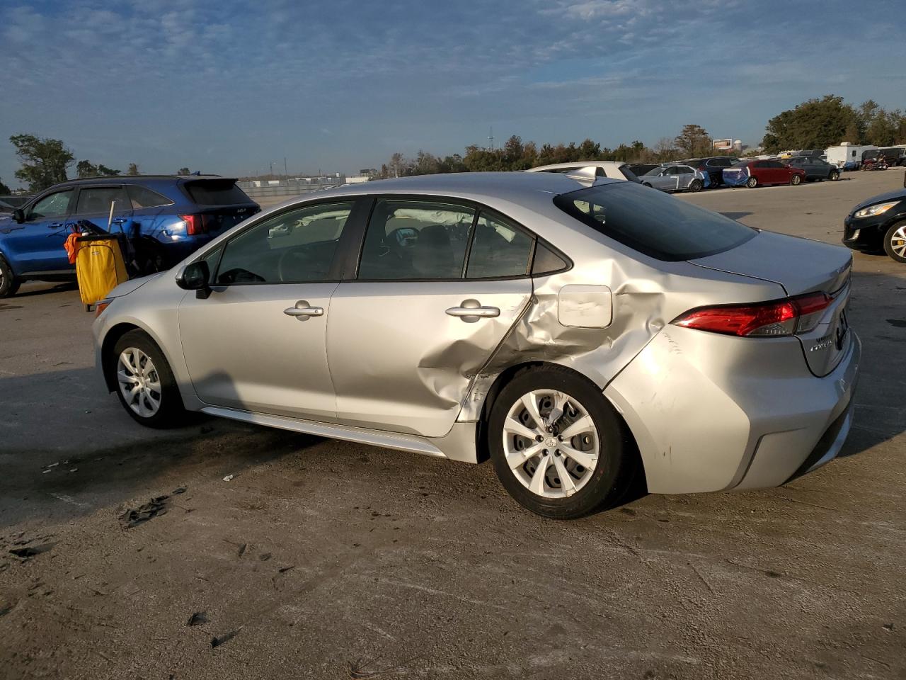 2022 TOYOTA COROLLA LE VIN:JTDEPMAE3NJ225386