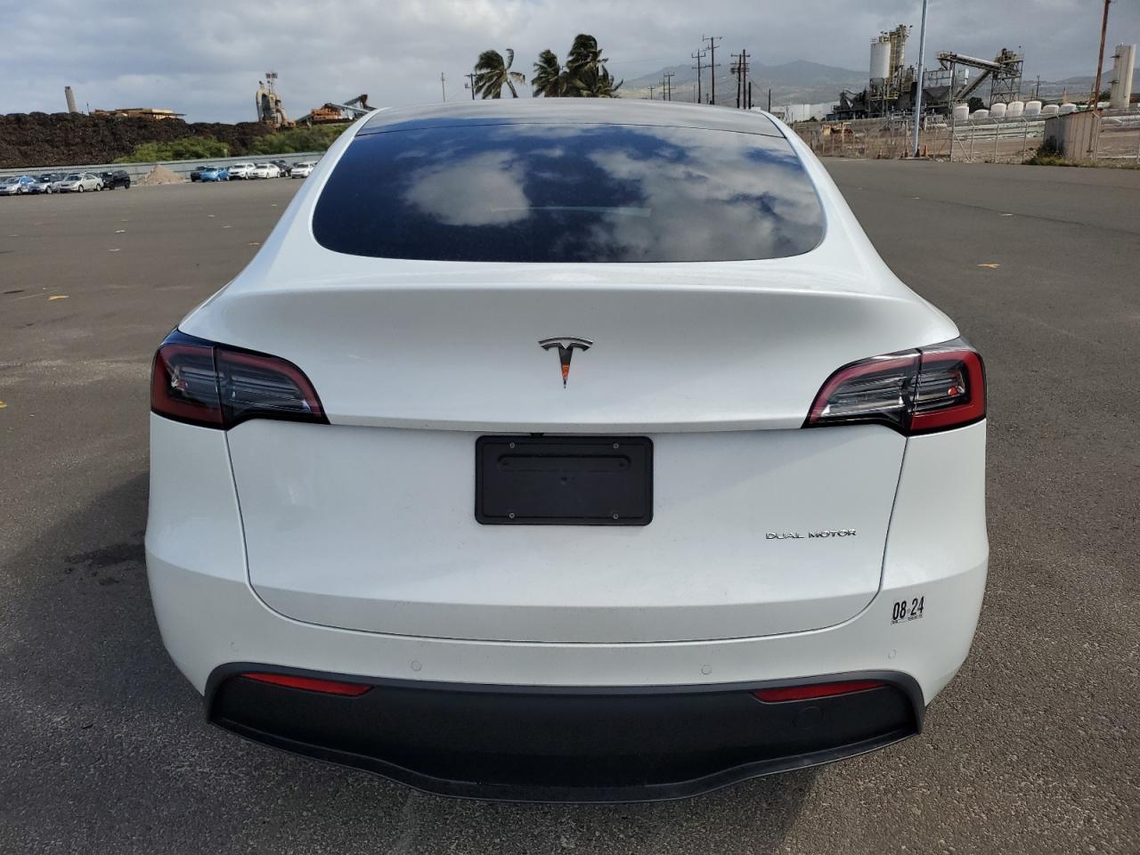 2022 TESLA MODEL Y  VIN:7SAYGDEE8NF510134