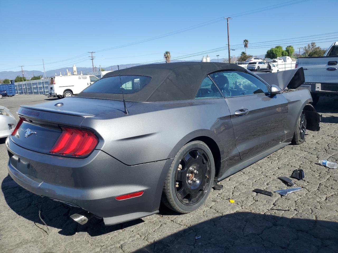 2022 FORD MUSTANG  VIN:1FATP8UH4N5103882