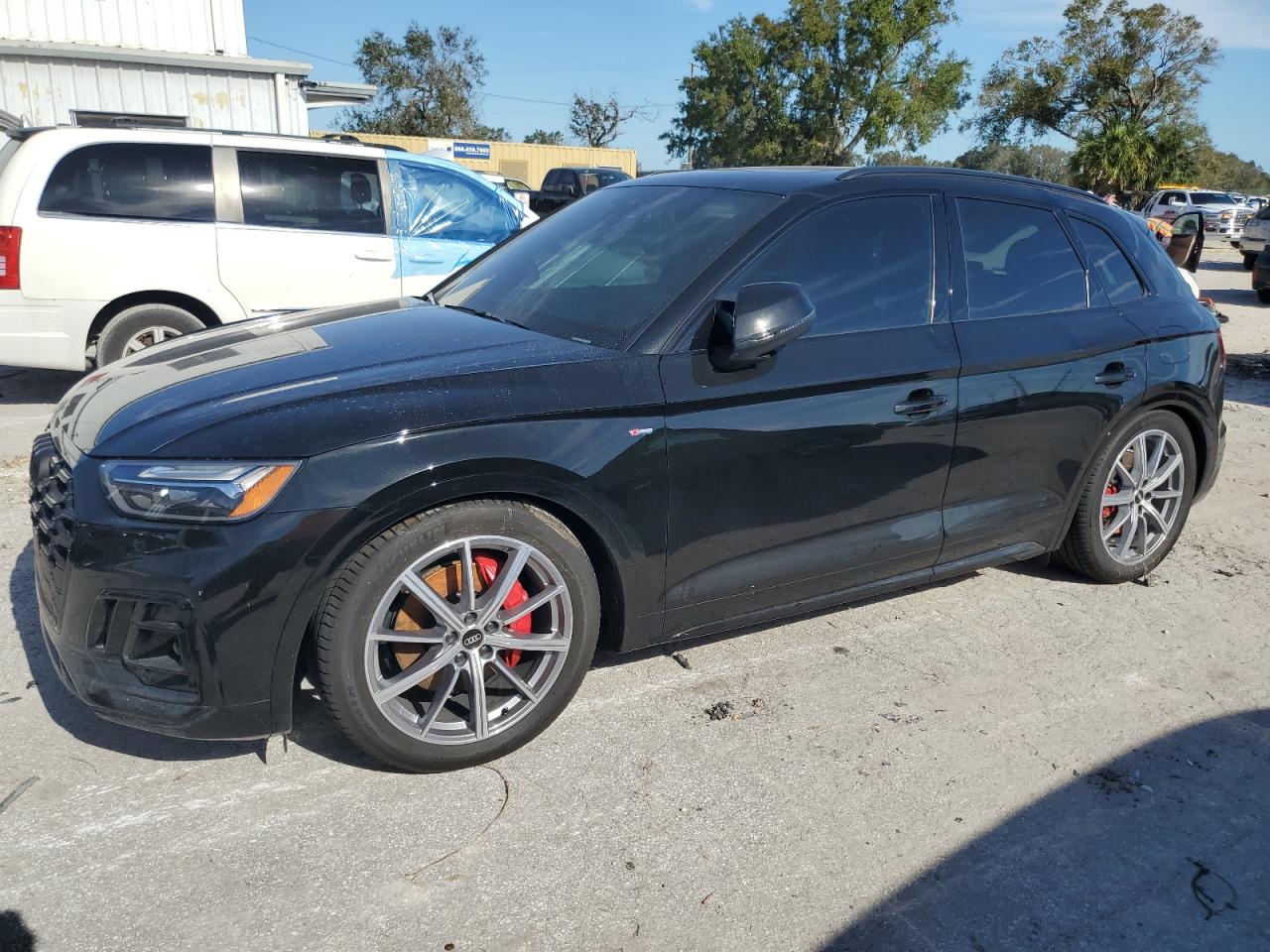 2024 AUDI Q5 E PREMIUM PLUS 55 VIN:WA1E2AFY4R2028866