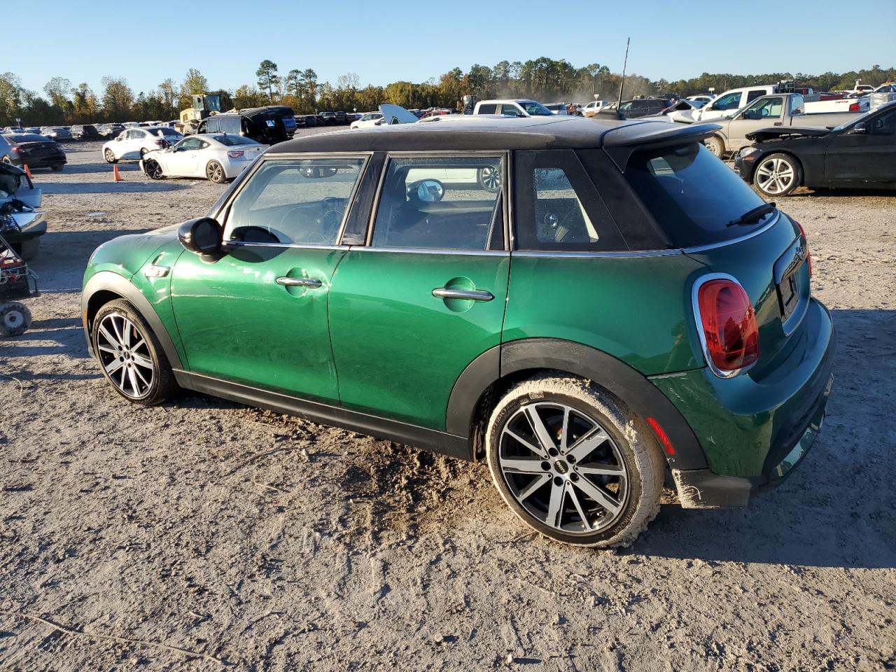 2024 MINI COOPER S VIN:WMW53DK09R2U94083