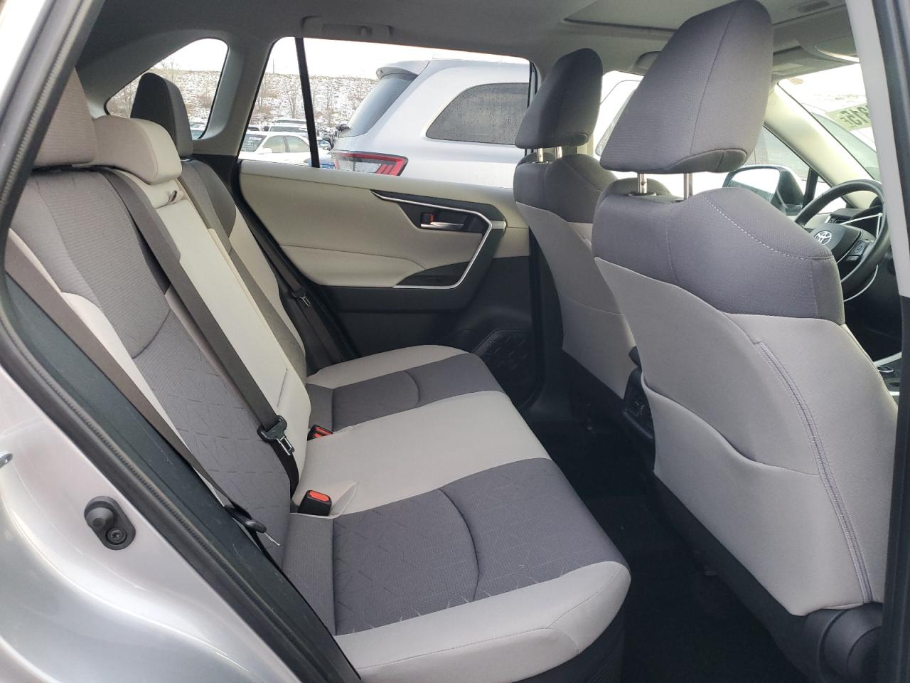 2022 TOYOTA RAV4 XLE VIN:JTMRWRFV1ND141219