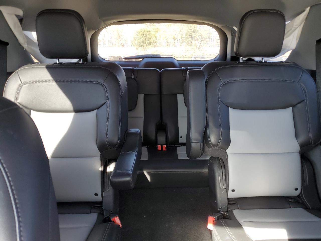 2022 FORD EXPLORER XLT VIN:1FMSK8DH6NGB32420