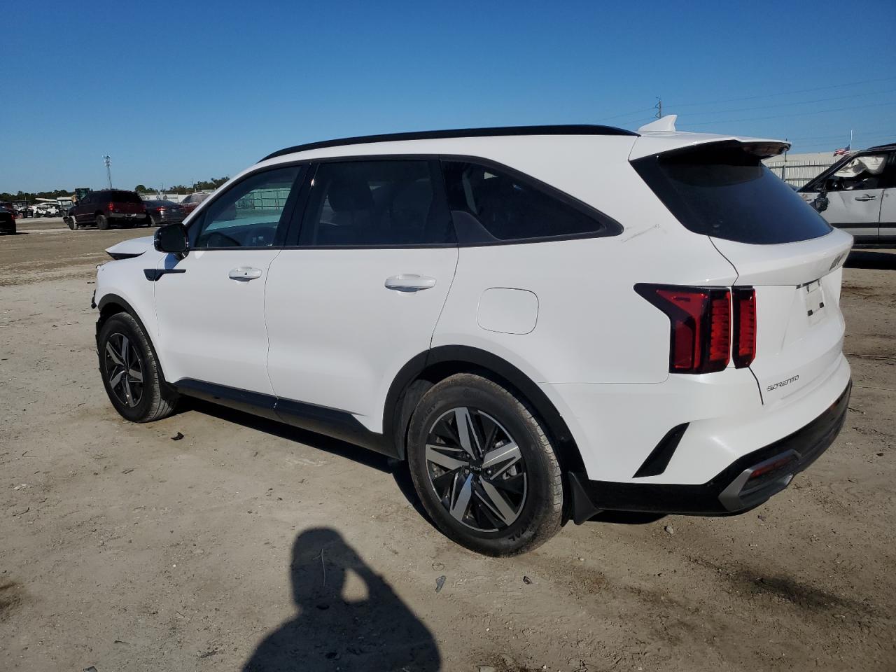 2023 KIA SORENTO S VIN:5XYRL4LC1PG220232