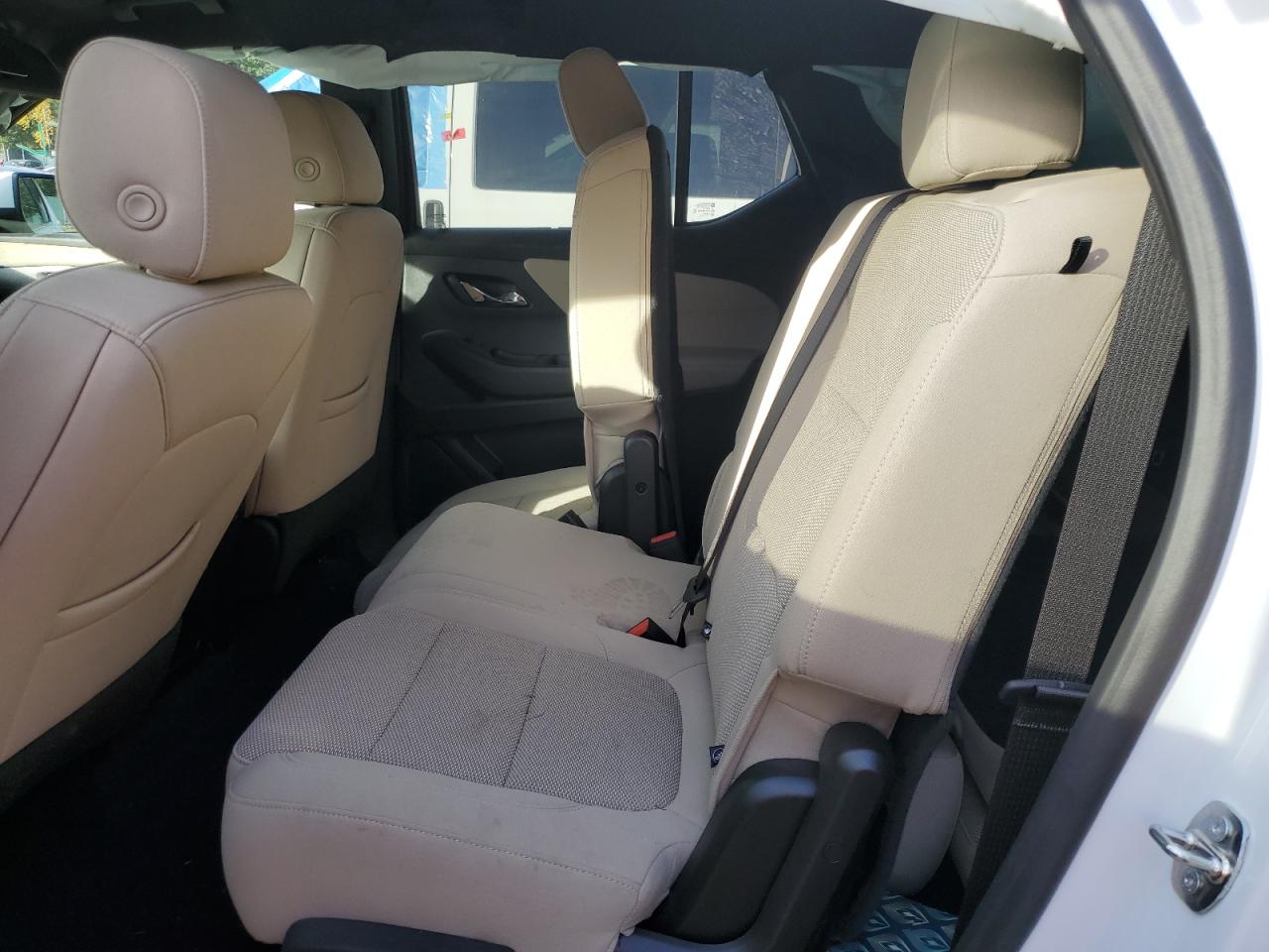 2023 CHEVROLET TRAVERSE LS VIN:1GNEVLKW1PJ224447