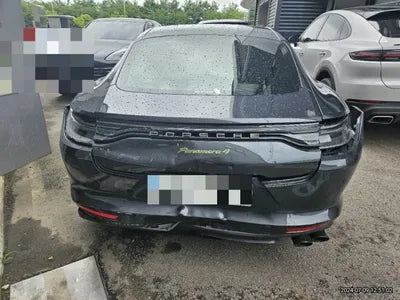 2023 Porsche Panamera VIN: