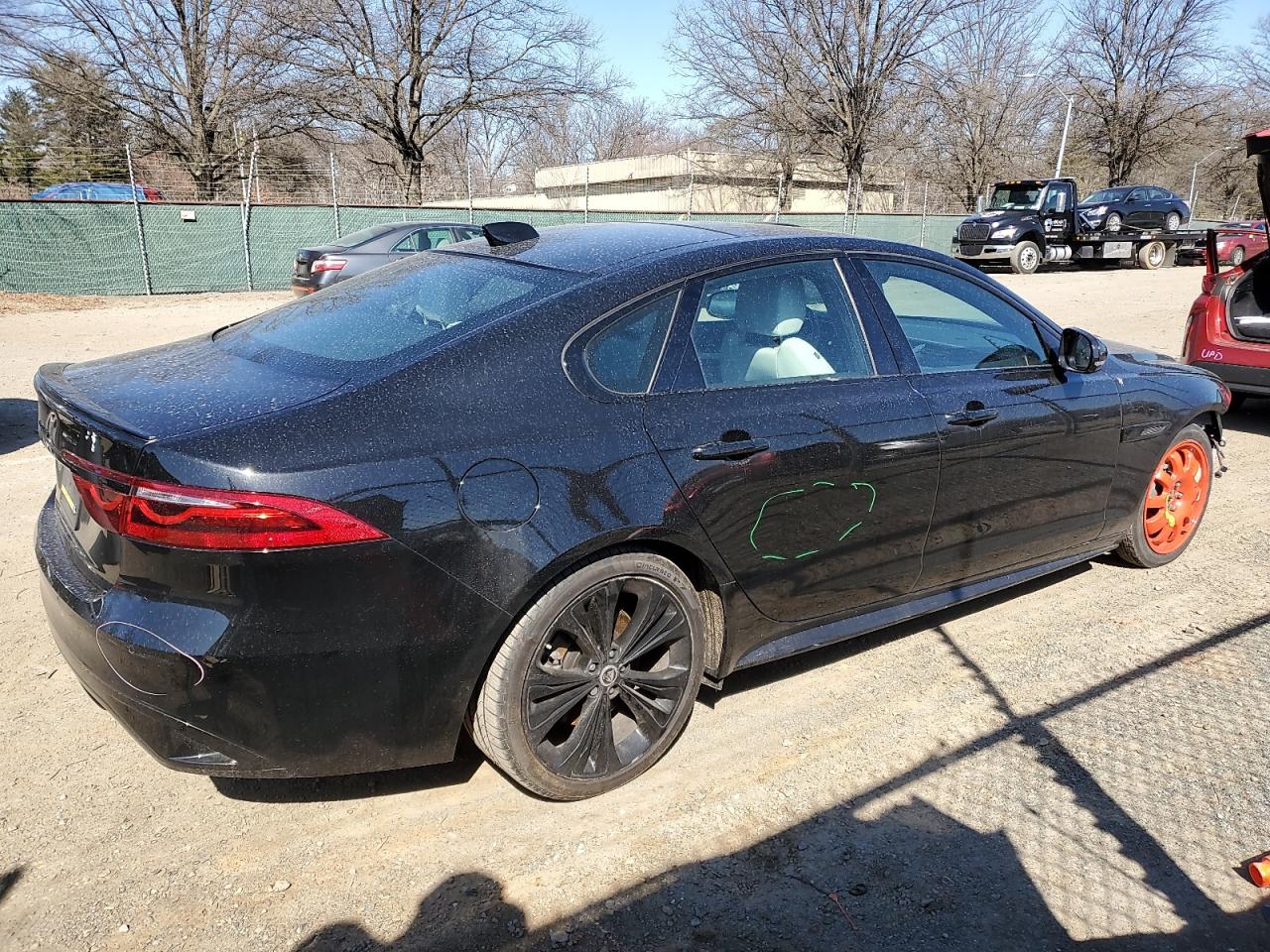 2024 JAGUAR XF R-DYNAMIC SE VIN:SAJBL4GX4RCY95130