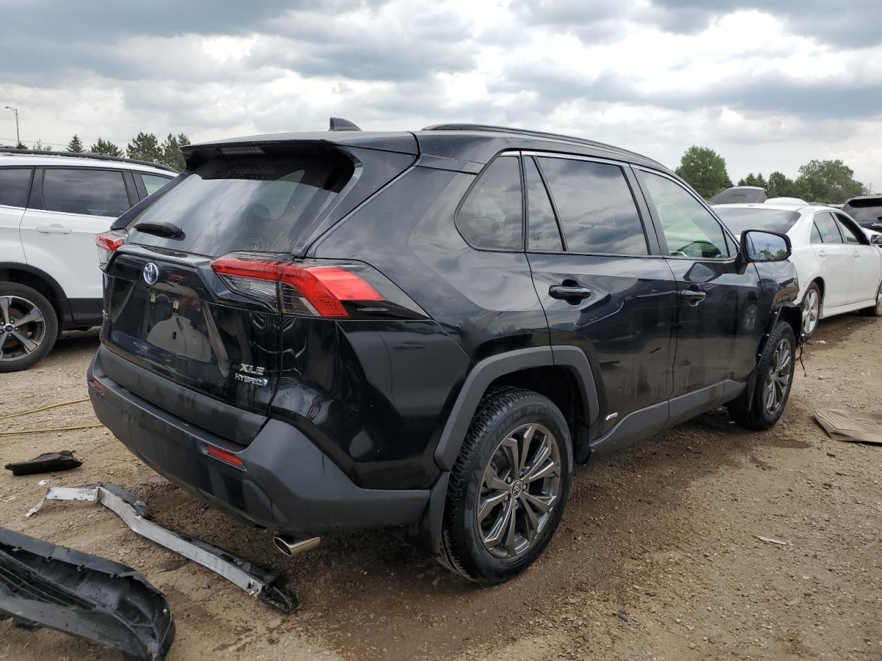 2022 TOYOTA RAV4 XLE PREMIUM VIN:JTMB6RFV6ND058788
