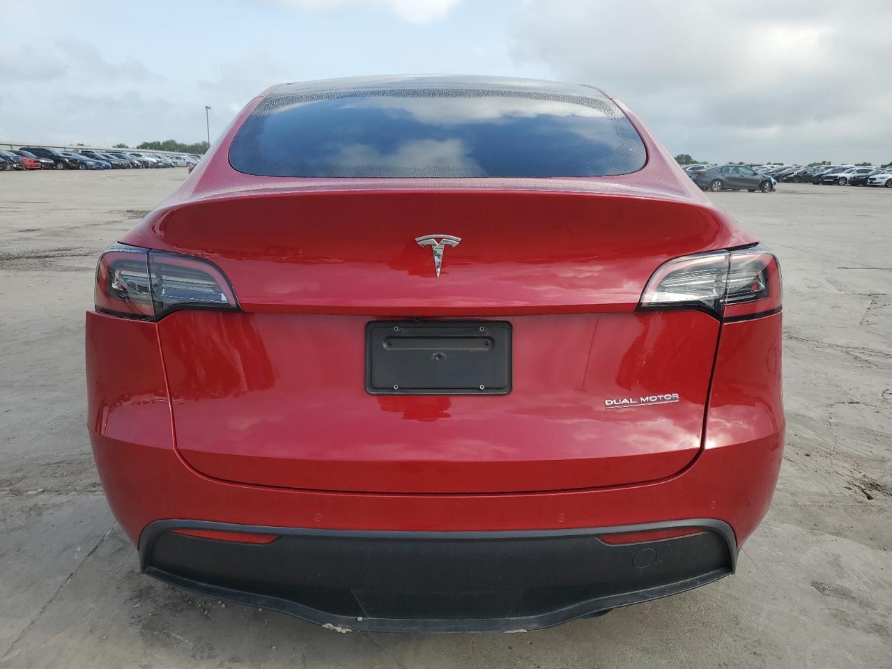 2022 TESLA MODEL Y  VIN:7SAYGDEF0NF372307