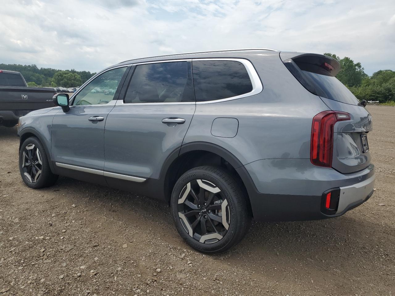 2024 KIA TELLURIDE S VIN:5XYP64GCXRG508357