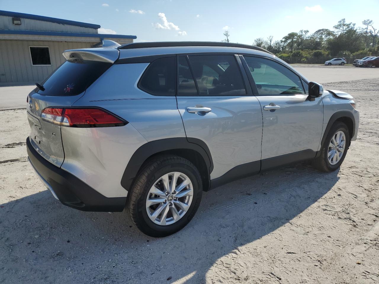 2022 TOYOTA COROLLA CROSS LE VIN:7MUBAAAG6NV031142