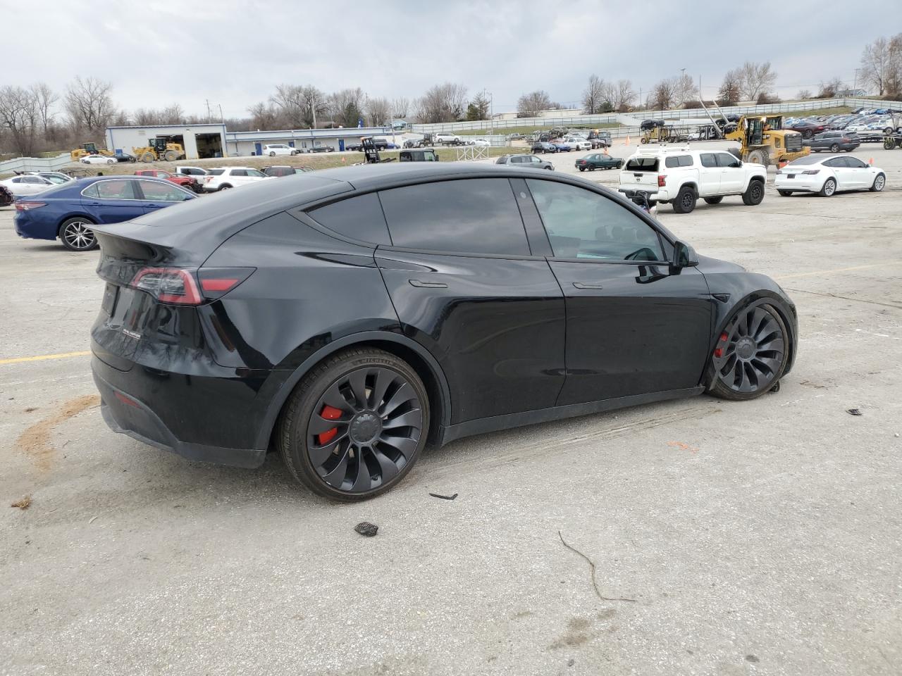 2023 TESLA MODEL Y  VIN:7SAYGDEF7PF660537