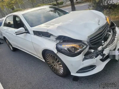 2016 Mercedes-Benz E 300 WDDHF5FB9GB305752 VIN:WDDHF5FB9GB305752