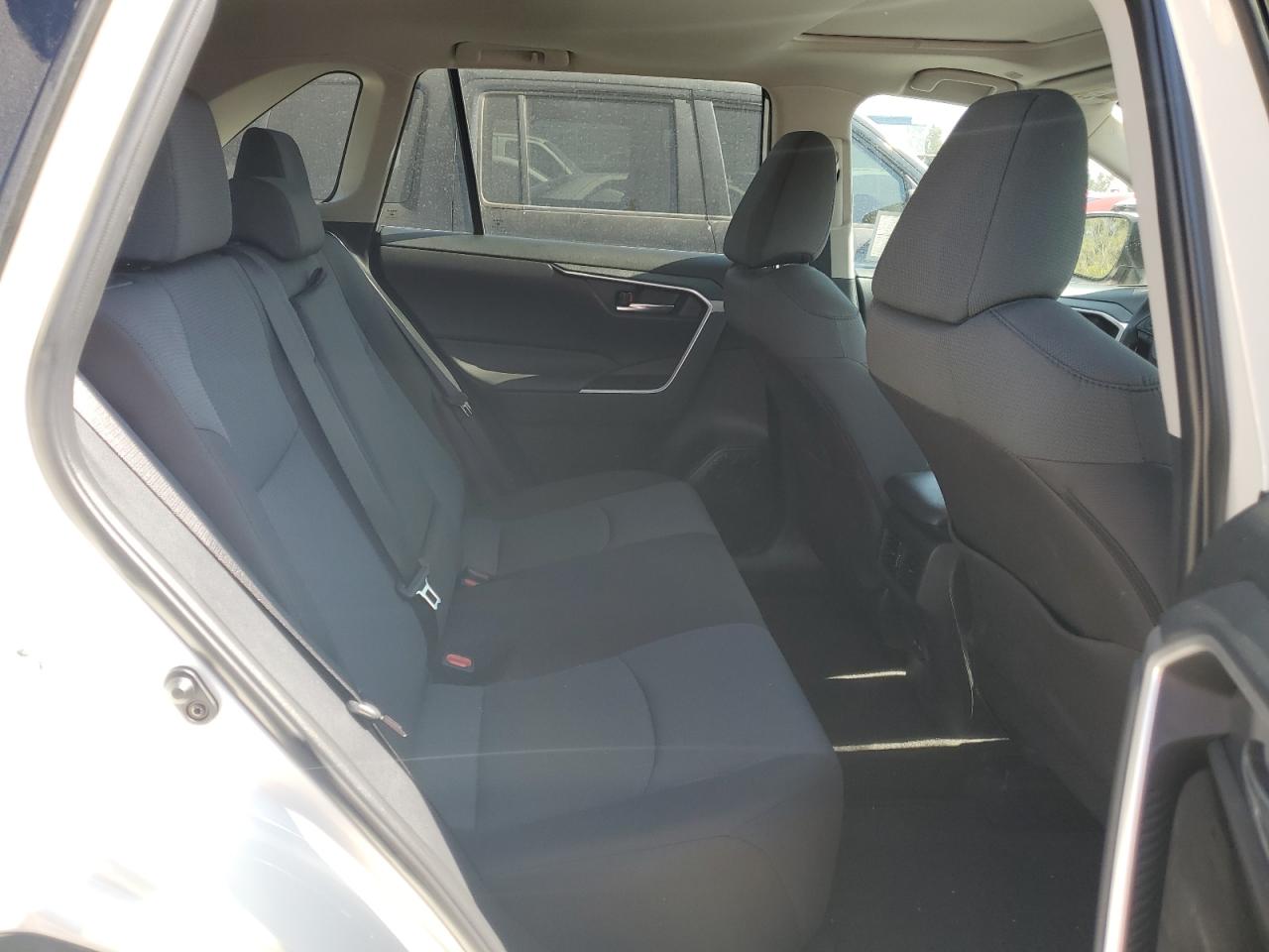 2024 TOYOTA RAV4 XLE VIN:2T3W1RFV2RC287026