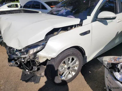 2016 Kia K5 KNAGU416BGA102578 VIN:KNAGU416BGA102578