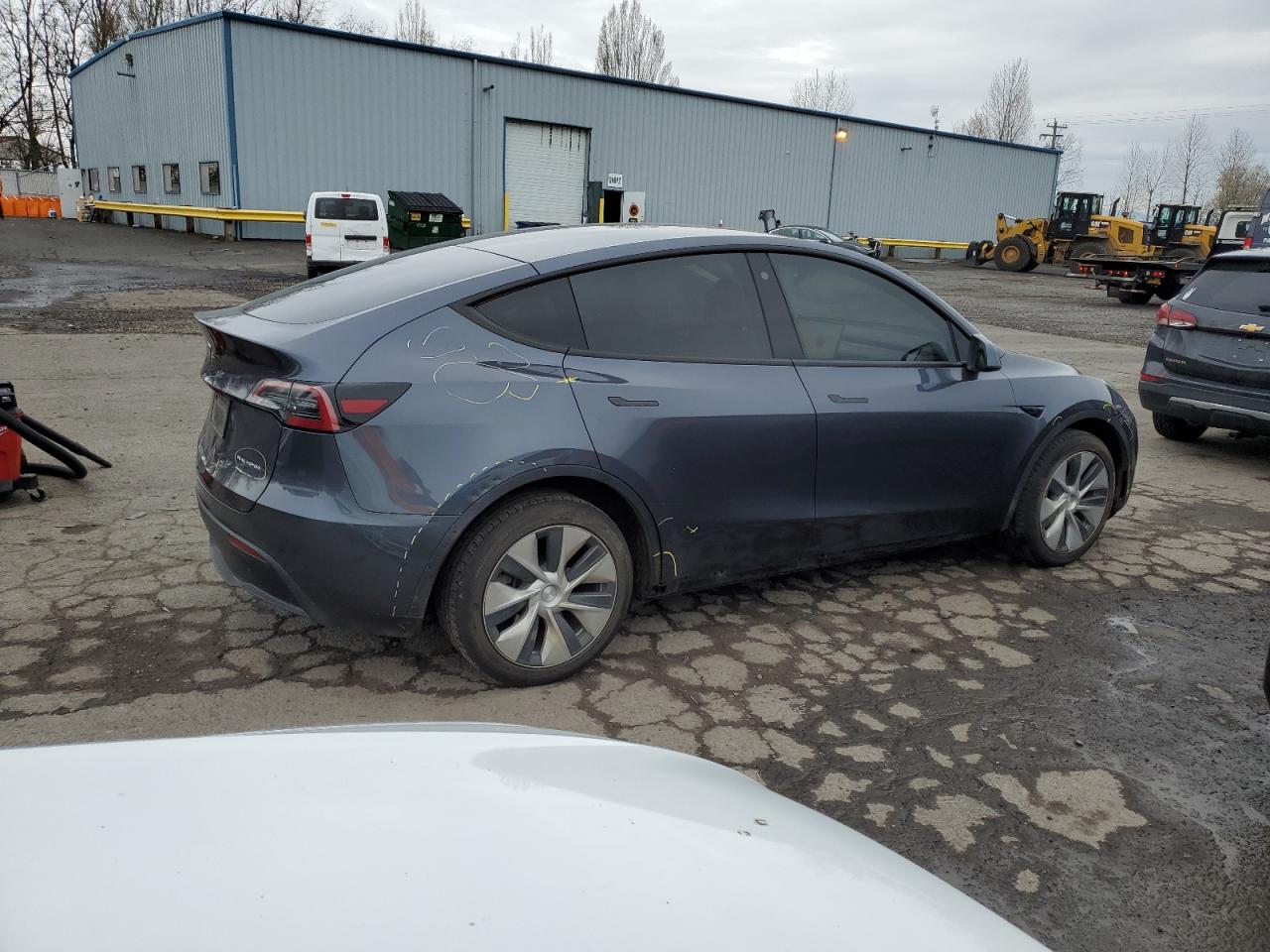 2023 TESLA MODEL Y  VIN:7SAYGDEE9PF619740