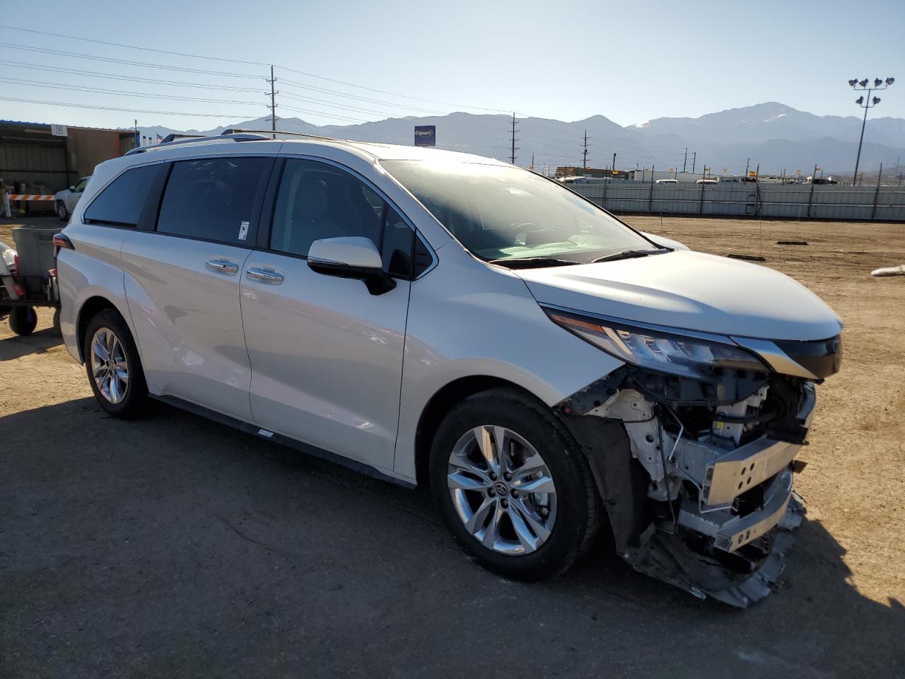 2024 TOYOTA SIENNA LIMITED VIN:5TDZSKFC2RS150362