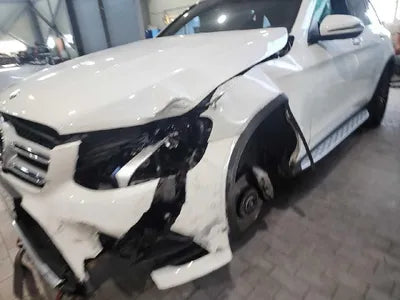 2019 Mercedes-Benz GLC 300 VIN: