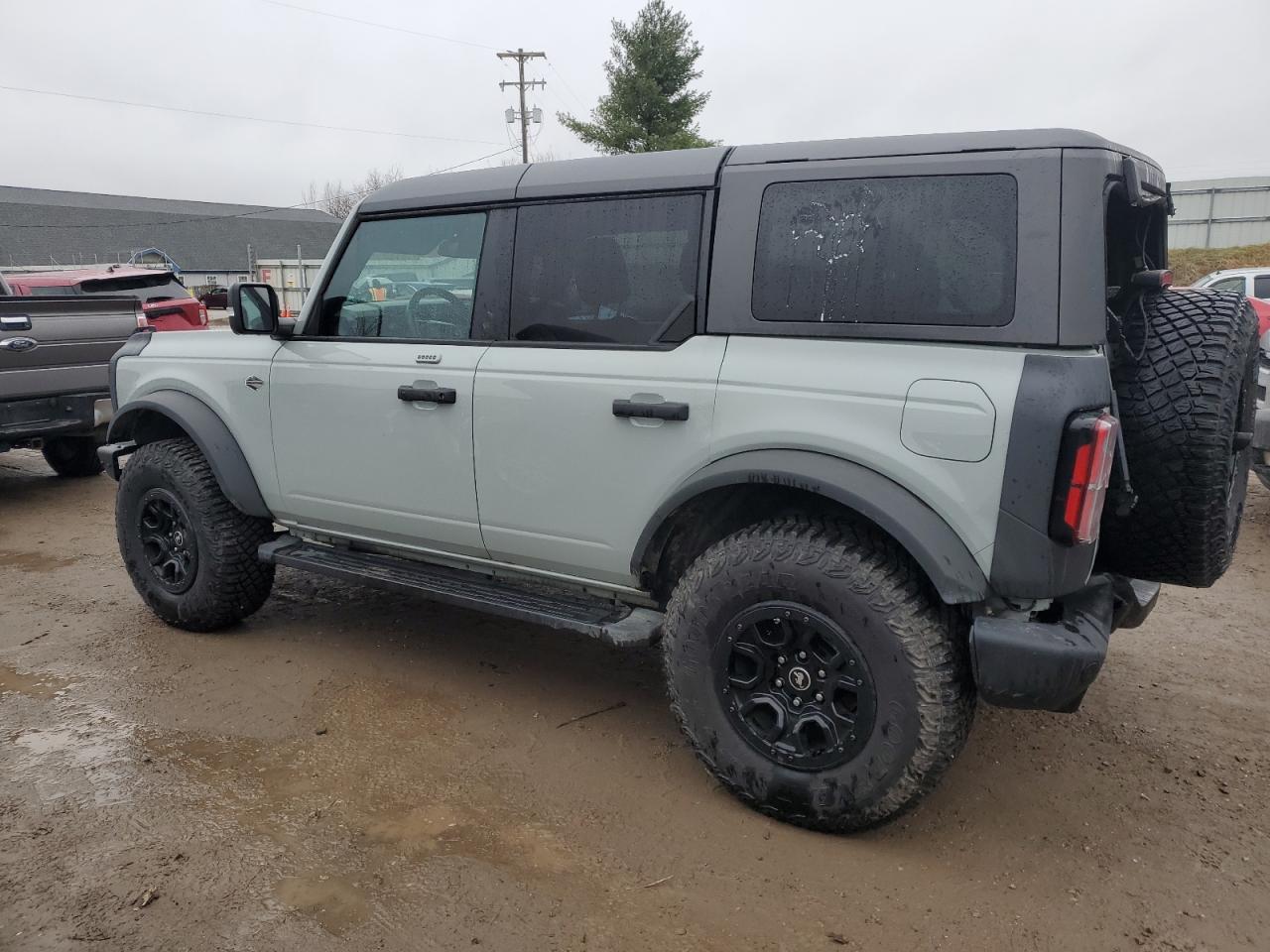2022 FORD BRONCO BASE VIN:1FMEE5DP8NLB84682