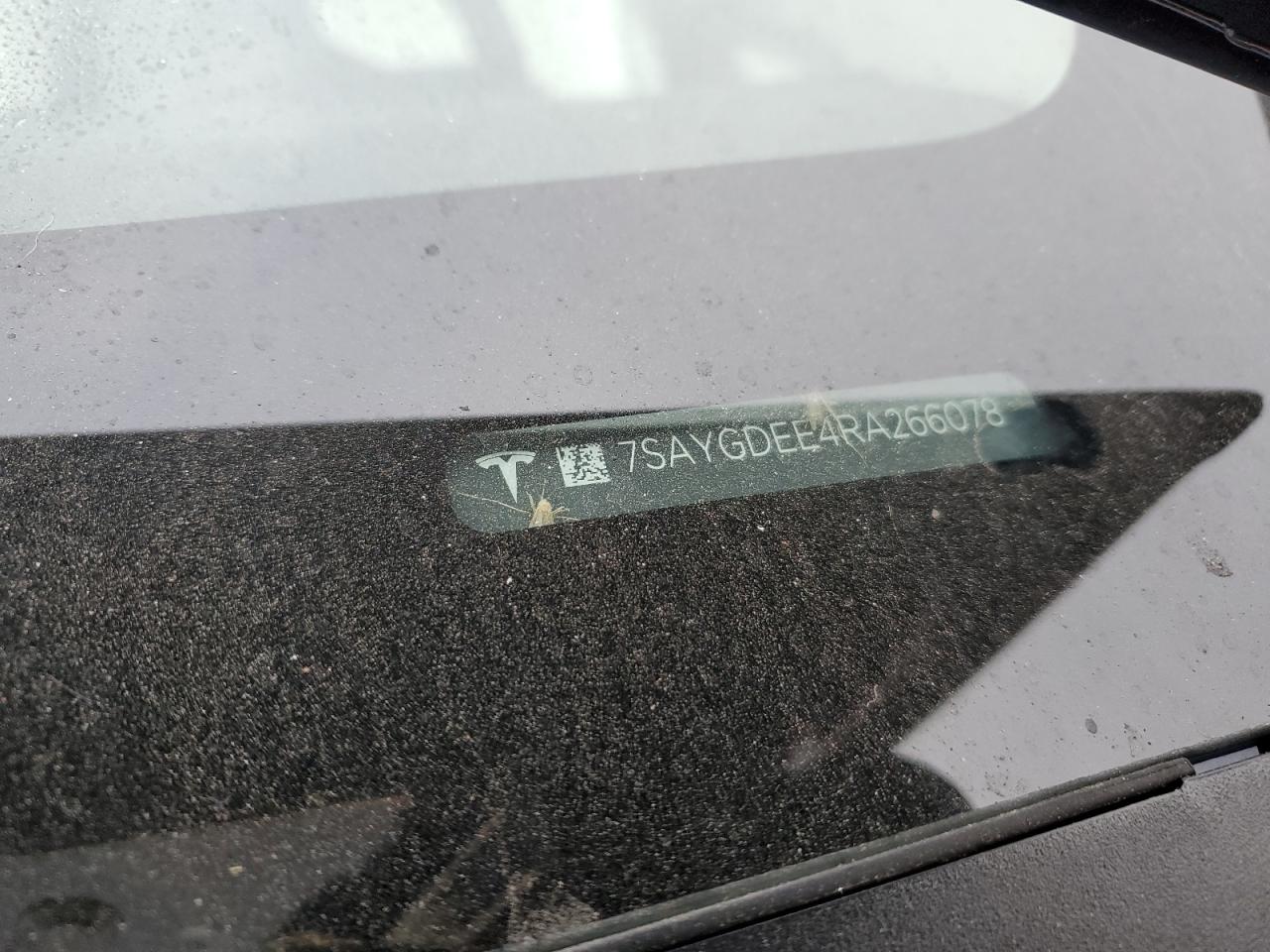 2024 TESLA MODEL Y  VIN:7SAYGDEE4RA266078