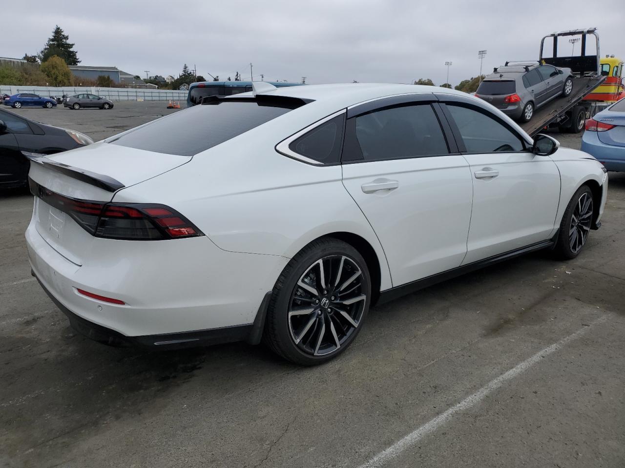 2024 HONDA ACCORD TOURING HYBRID VIN:1HGCY2F88RA044674