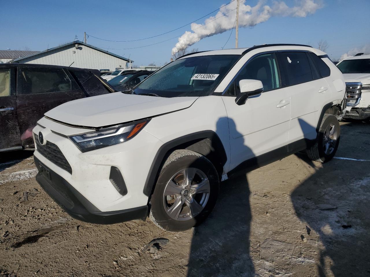 2022 TOYOTA RAV4 XLE VIN:2T3P1RFV8NC268883