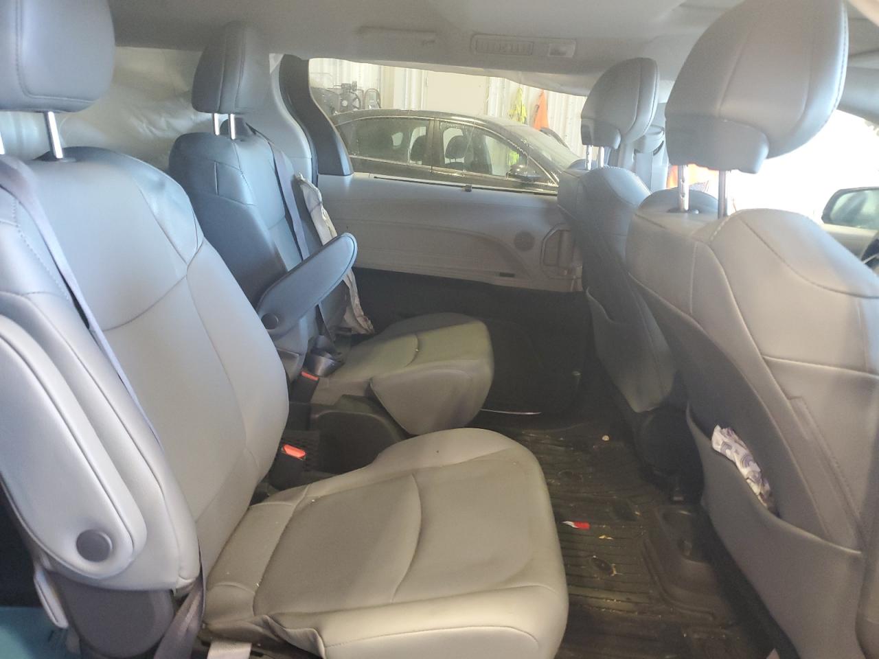 2022 TOYOTA SIENNA XLE VIN:5TDYSKFC6NS043806