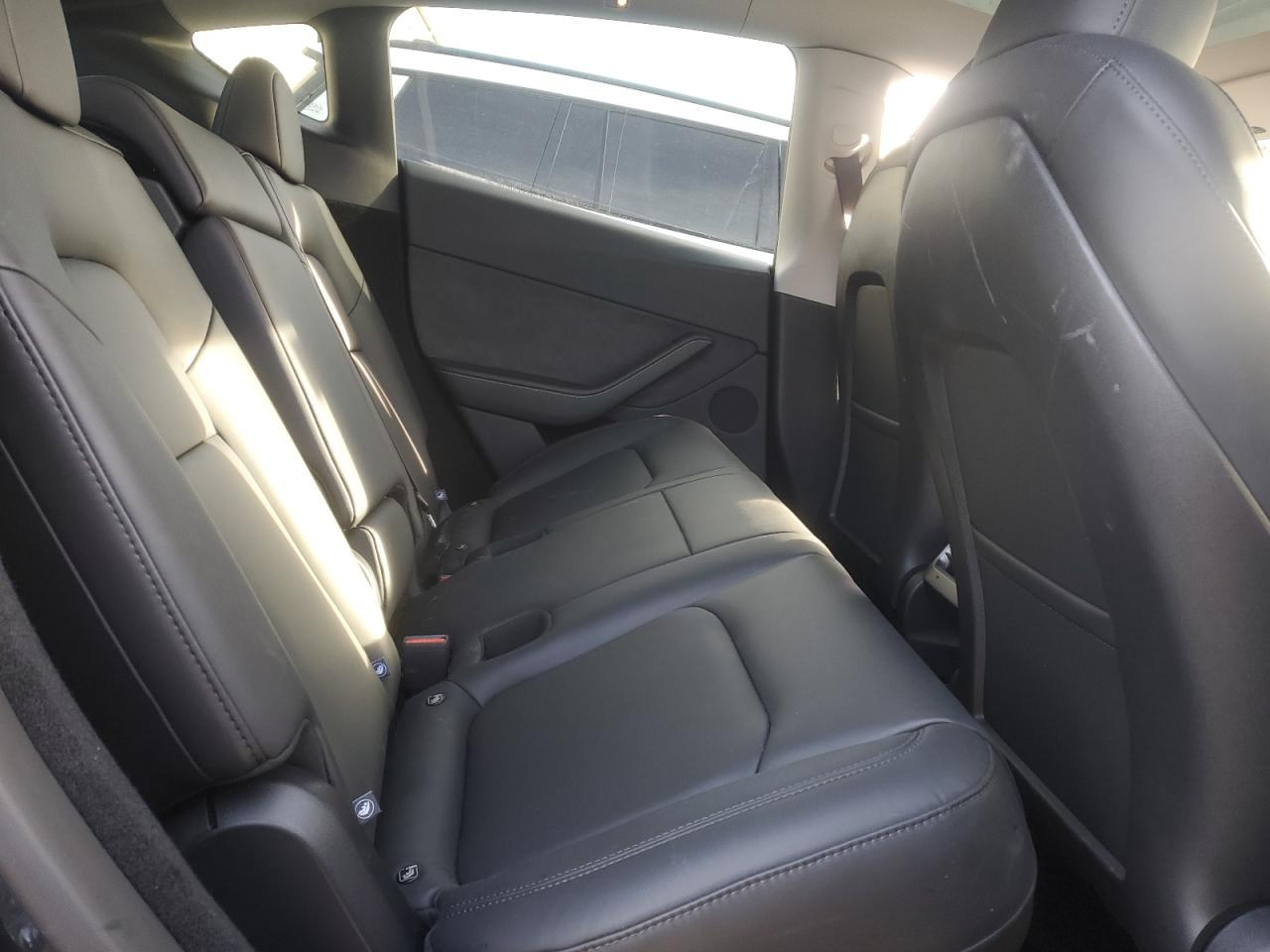 2024 TESLA MODEL Y  VIN:7SAYGDEE6RA312297