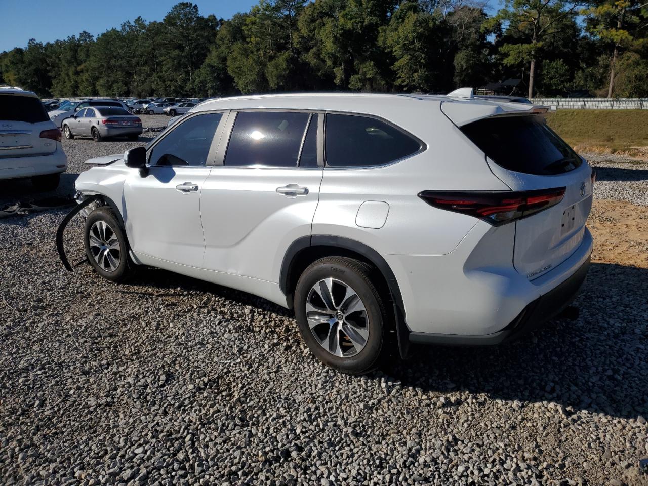 2024 TOYOTA HIGHLANDER LE VIN:5TDKDRBH6RS545599