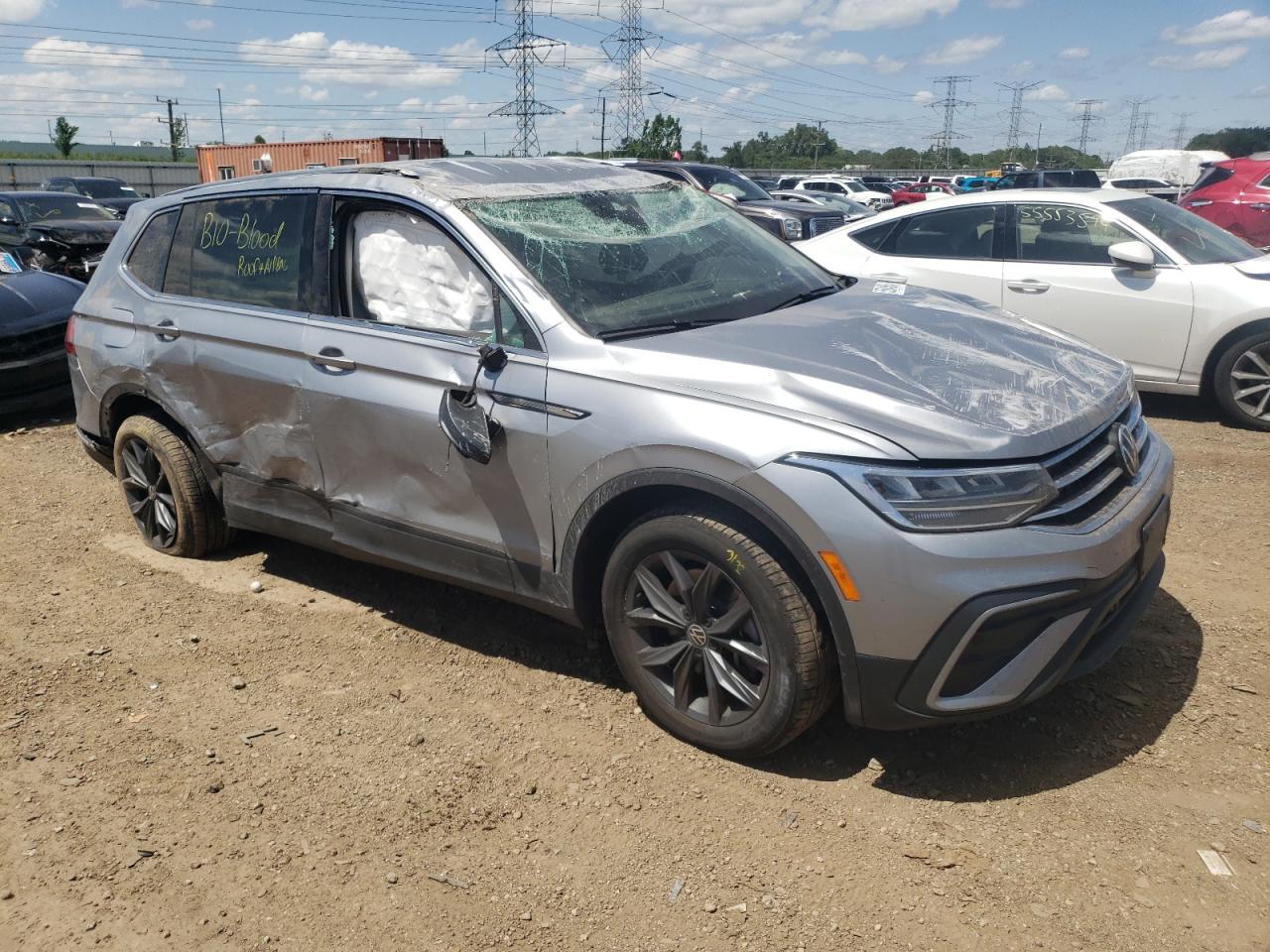 2023 VOLKSWAGEN TIGUAN SE VIN:3VV3B7AX8PM003698