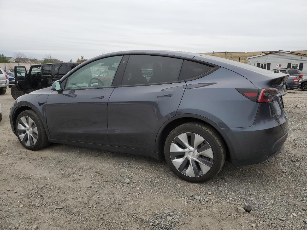 2022 TESLA MODEL Y  VIN:7SAYGDEEXNF432343