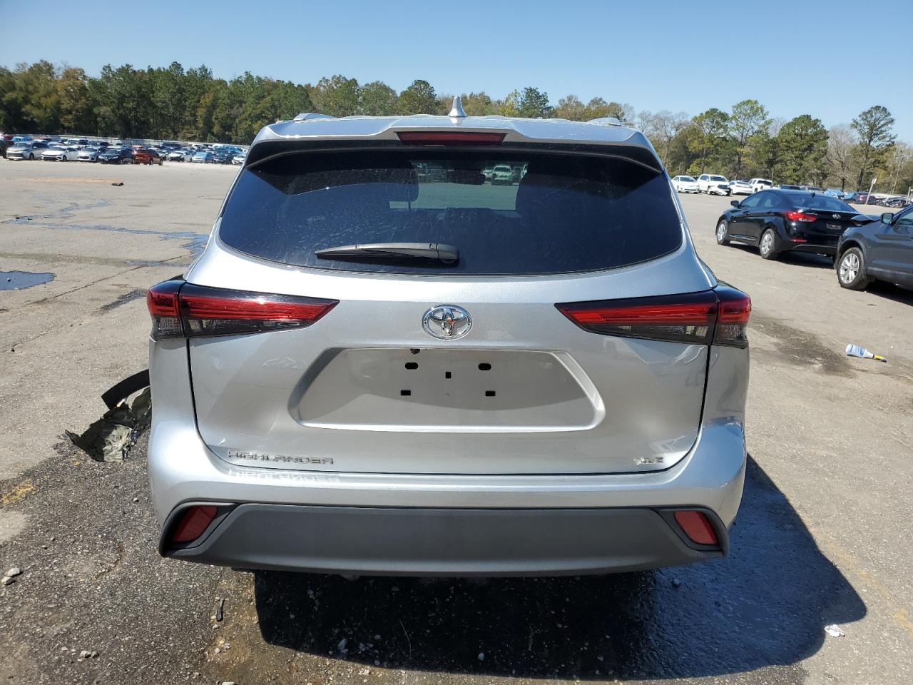2022 TOYOTA HIGHLANDER XLE VIN:5TDGZRAH3NS131604