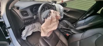 2017 Volvo V40 YV1MV79K0H2409493 VIN:YV1MV79K0H2409493