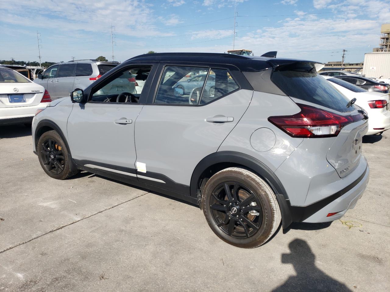 2023 NISSAN KICKS SR VIN:3N1CP5DV8PL492126