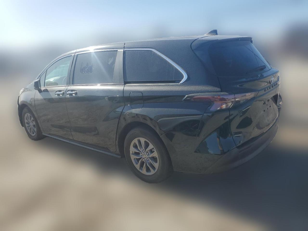 2023 TOYOTA SIENNA XLE VIN:5TDYRKEC2PS151324