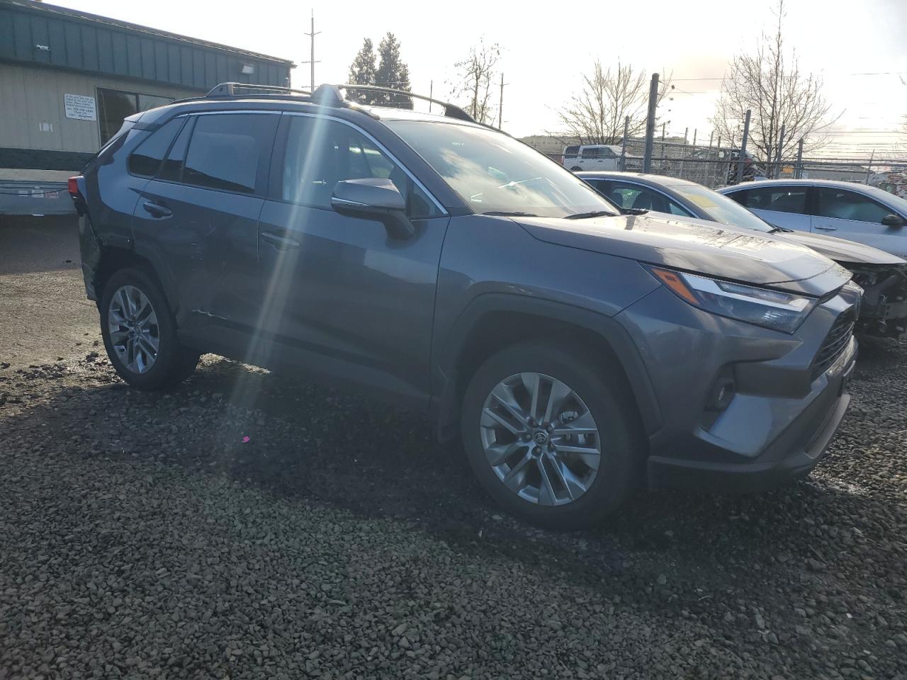 2024 TOYOTA RAV4 XLE PREMIUM VIN:2T3A1RFV9RC404627