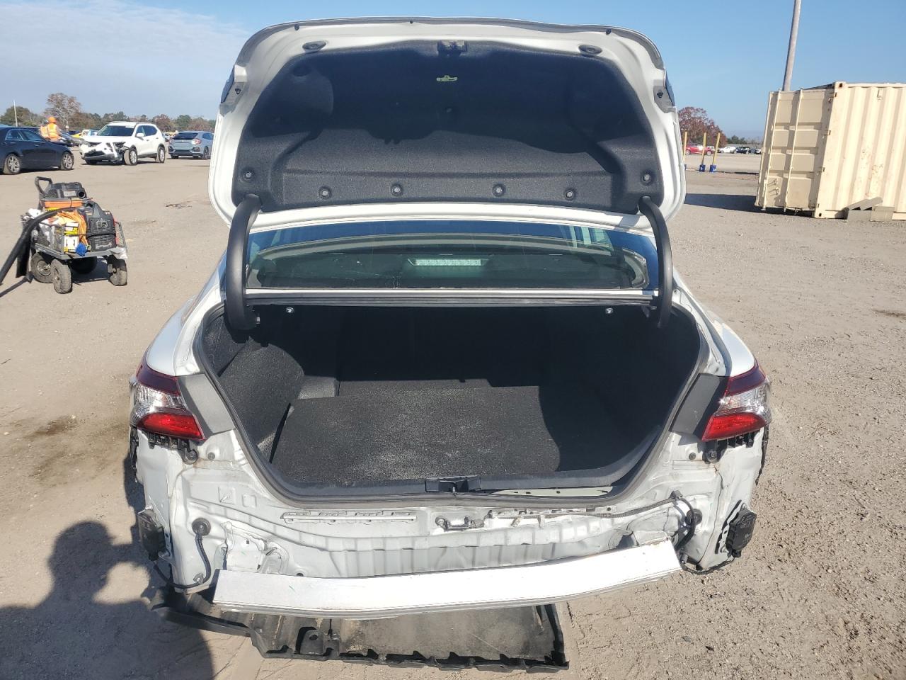 2022 TOYOTA CAMRY SE VIN:4T1T11AK5NU066586