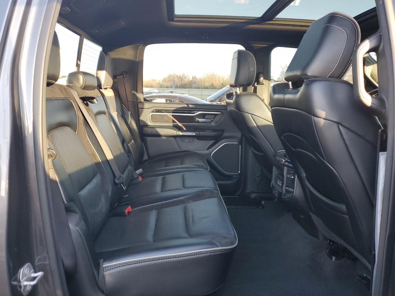 2022 RAM 1500 LARAMIE VIN:1C6SRFJT7NN186082