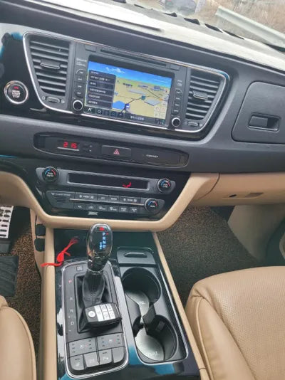 2017 Kia Carnival VIN: