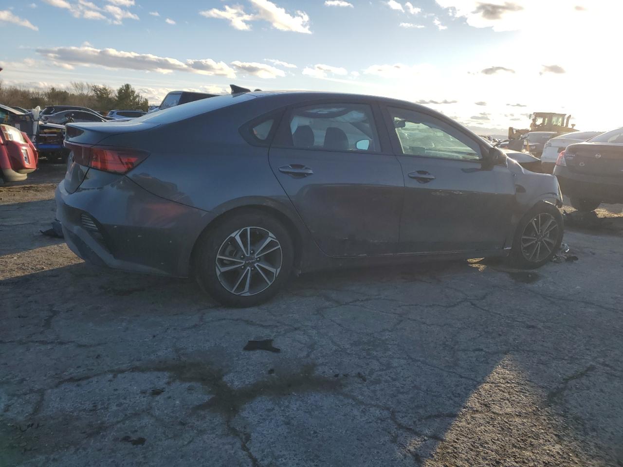 2024 KIA FORTE LX VIN:3KPF24AD1RE807144