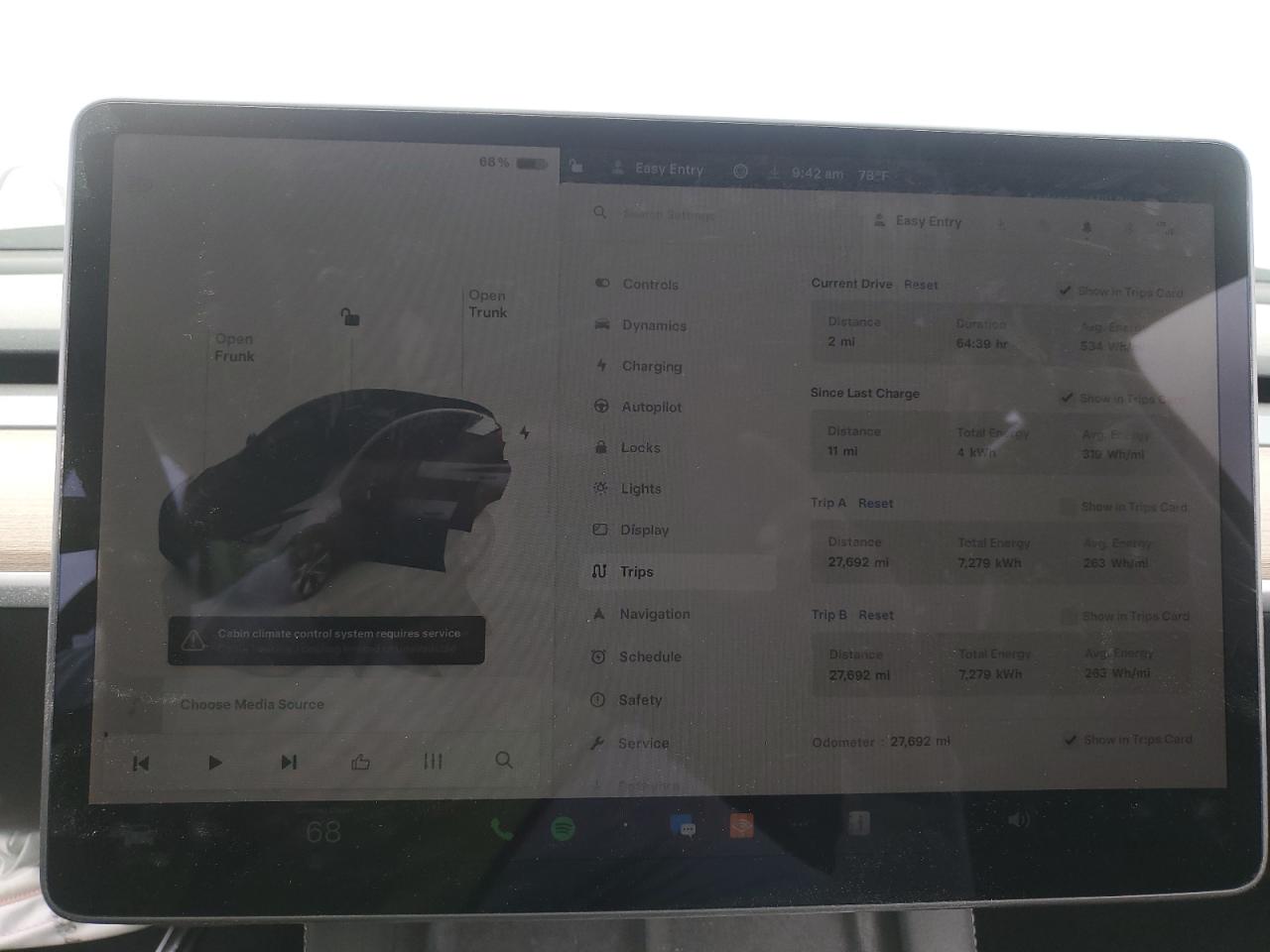 2023 TESLA MODEL Y  VIN:7SAYGDEE3PA165028