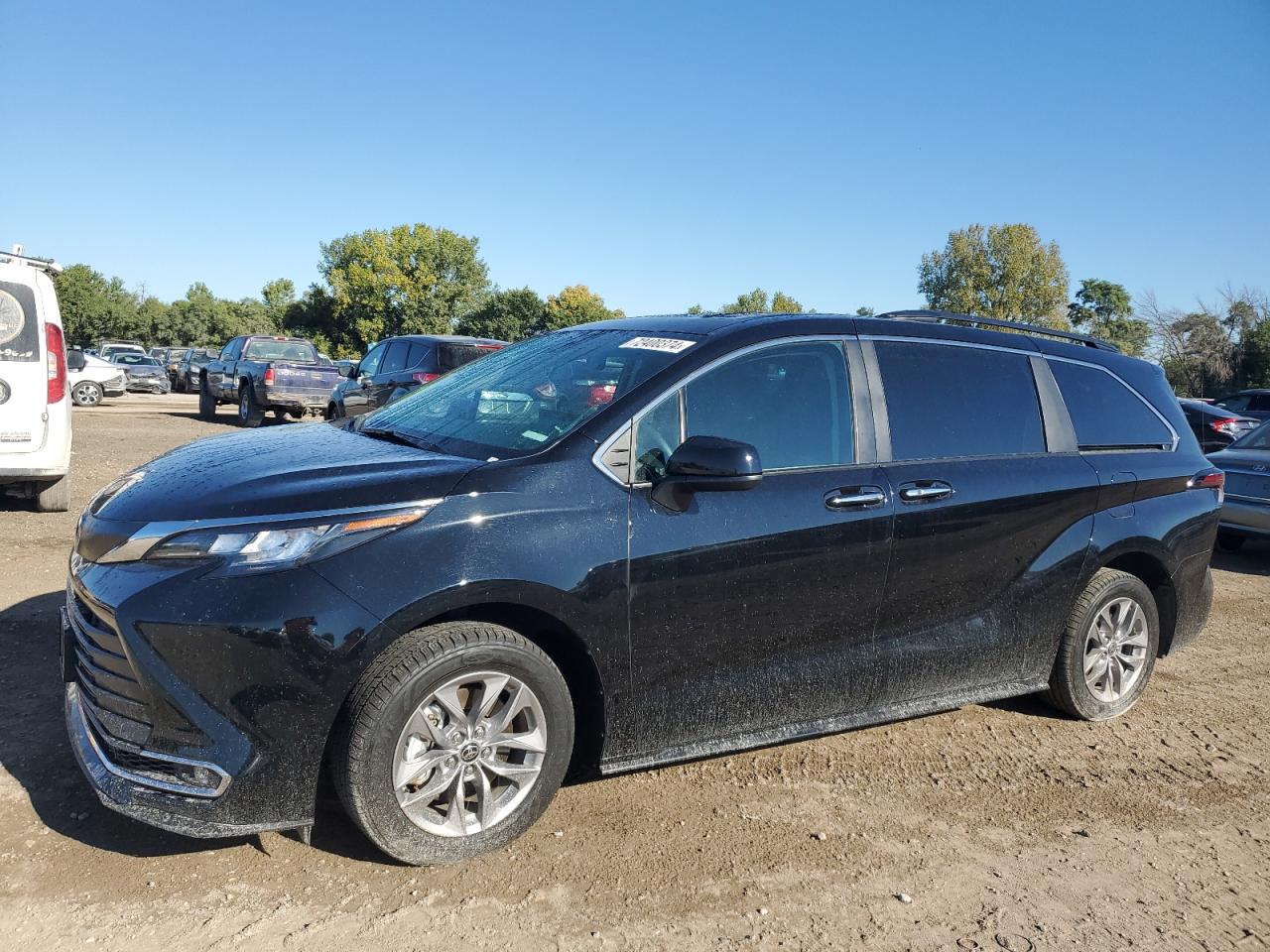 2022 TOYOTA SIENNA XLE VIN:5TDJSKFC2NS060748