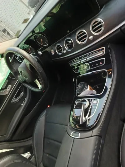 2017 Mercedes-Benz E 200 VIN: