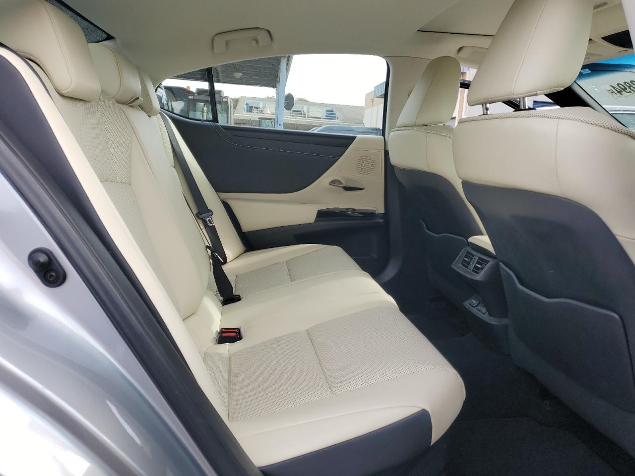 2022 LEXUS ES 300H BASE VIN:58ADA1C18NU017562