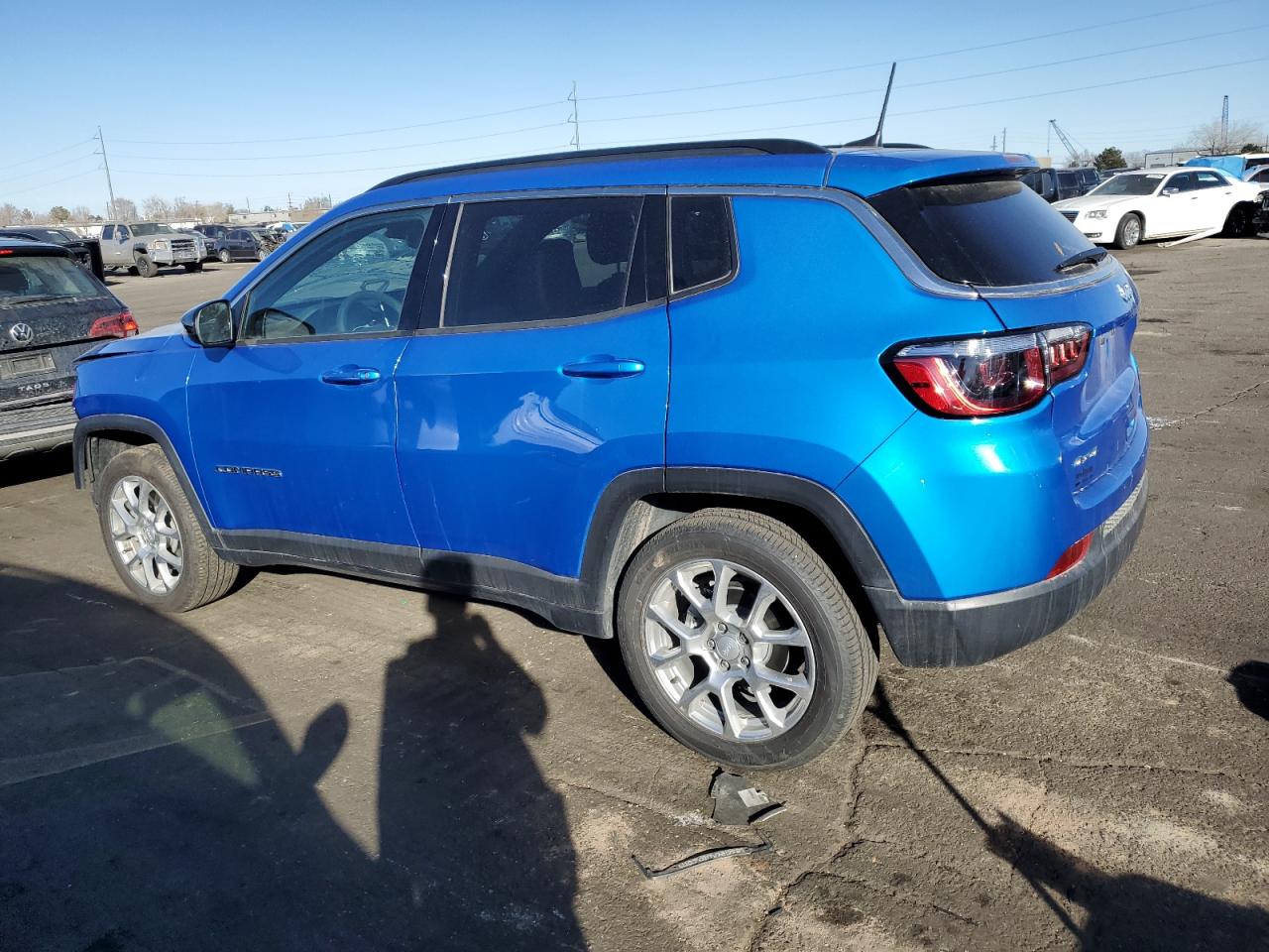 2024 JEEP COMPASS LATITUDE LUX VIN:3C4NJDFN7RT115241