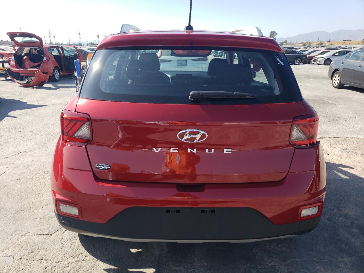 2023 HYUNDAI VENUE SEL VIN:KMHRC8A39PU228549